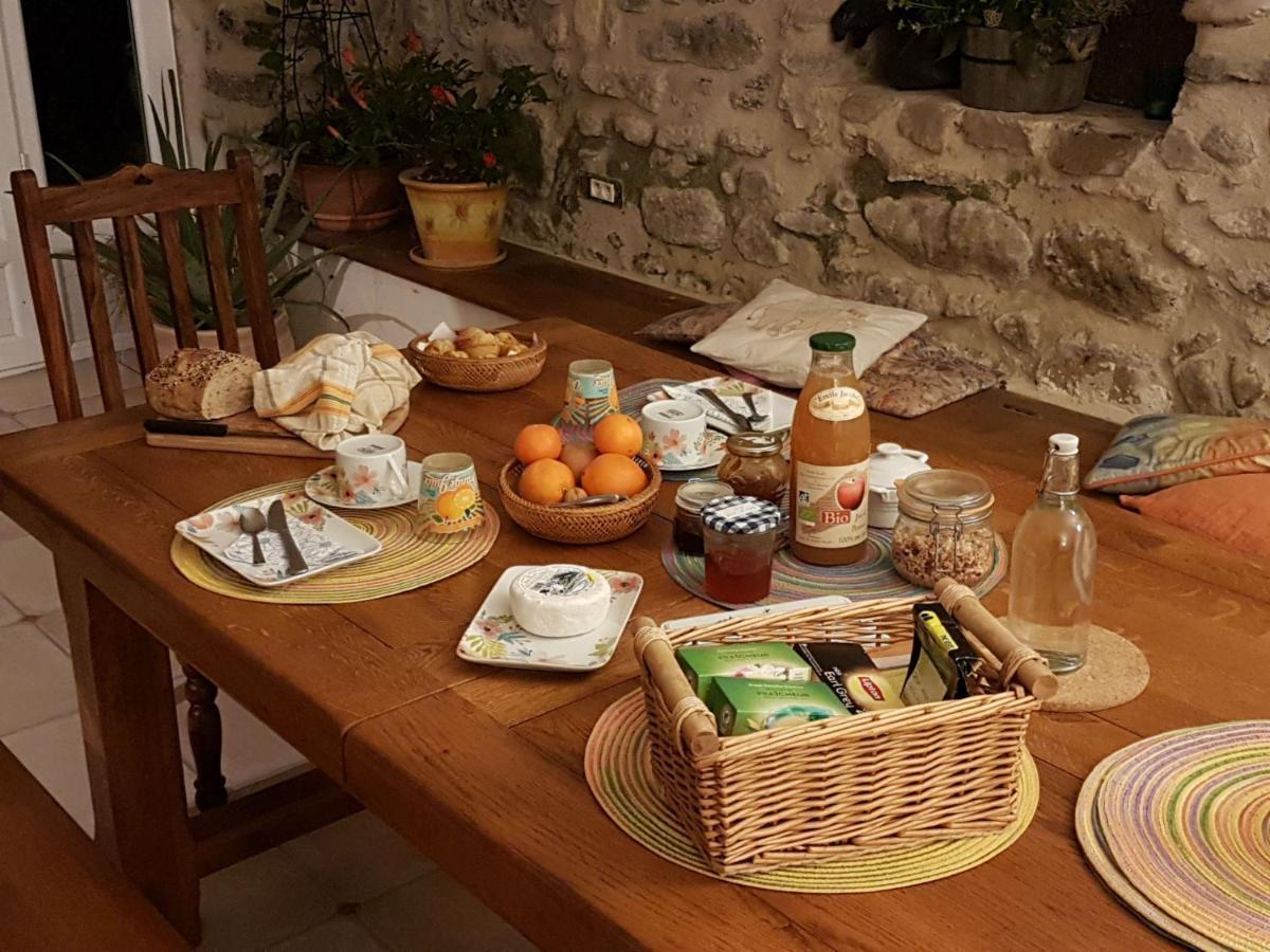 L'Attrape Reve Bed and Breakfast Saint-Vincent-de-Barres Buitenkant foto