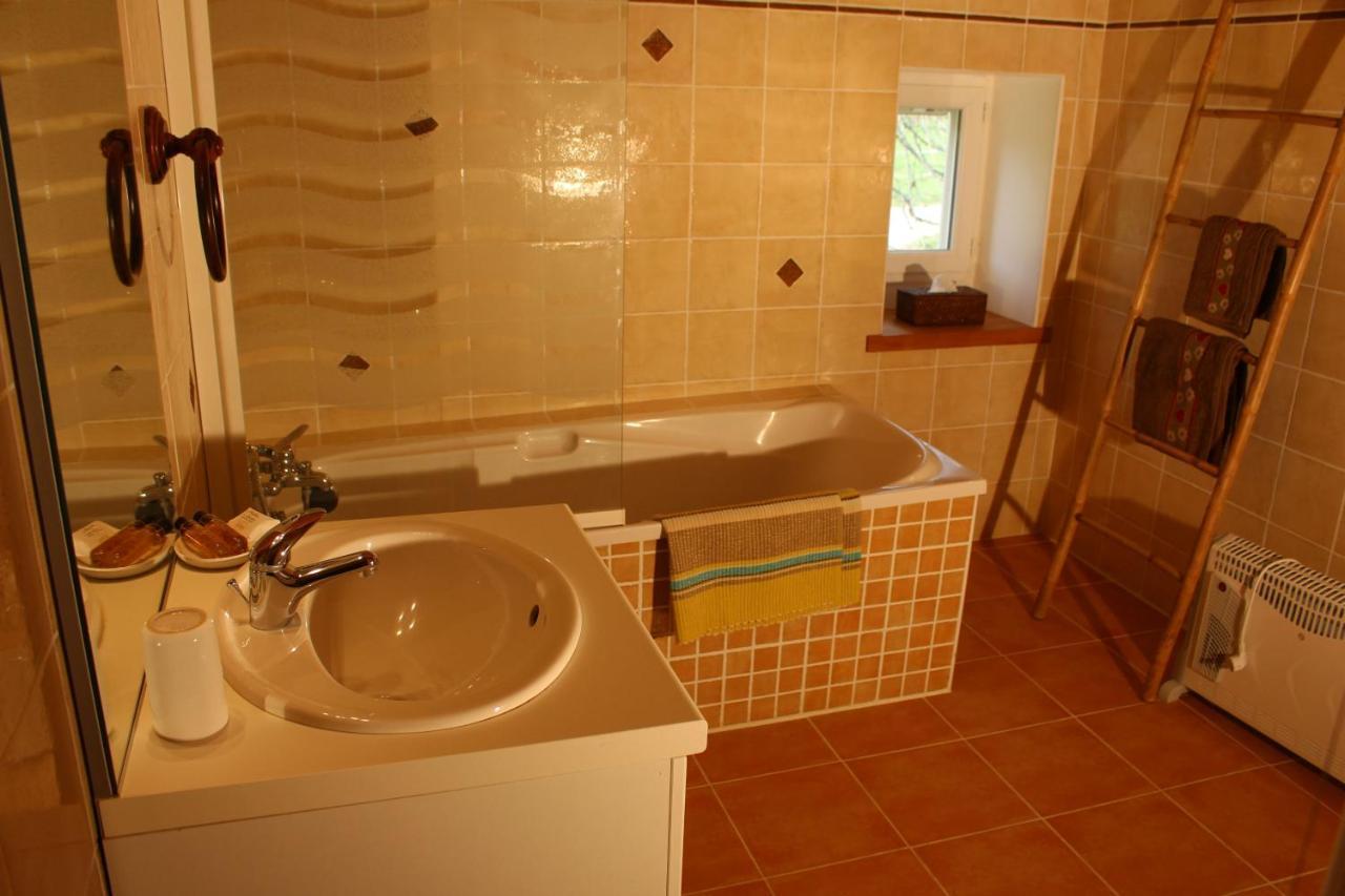 L'Attrape Reve Bed and Breakfast Saint-Vincent-de-Barres Buitenkant foto